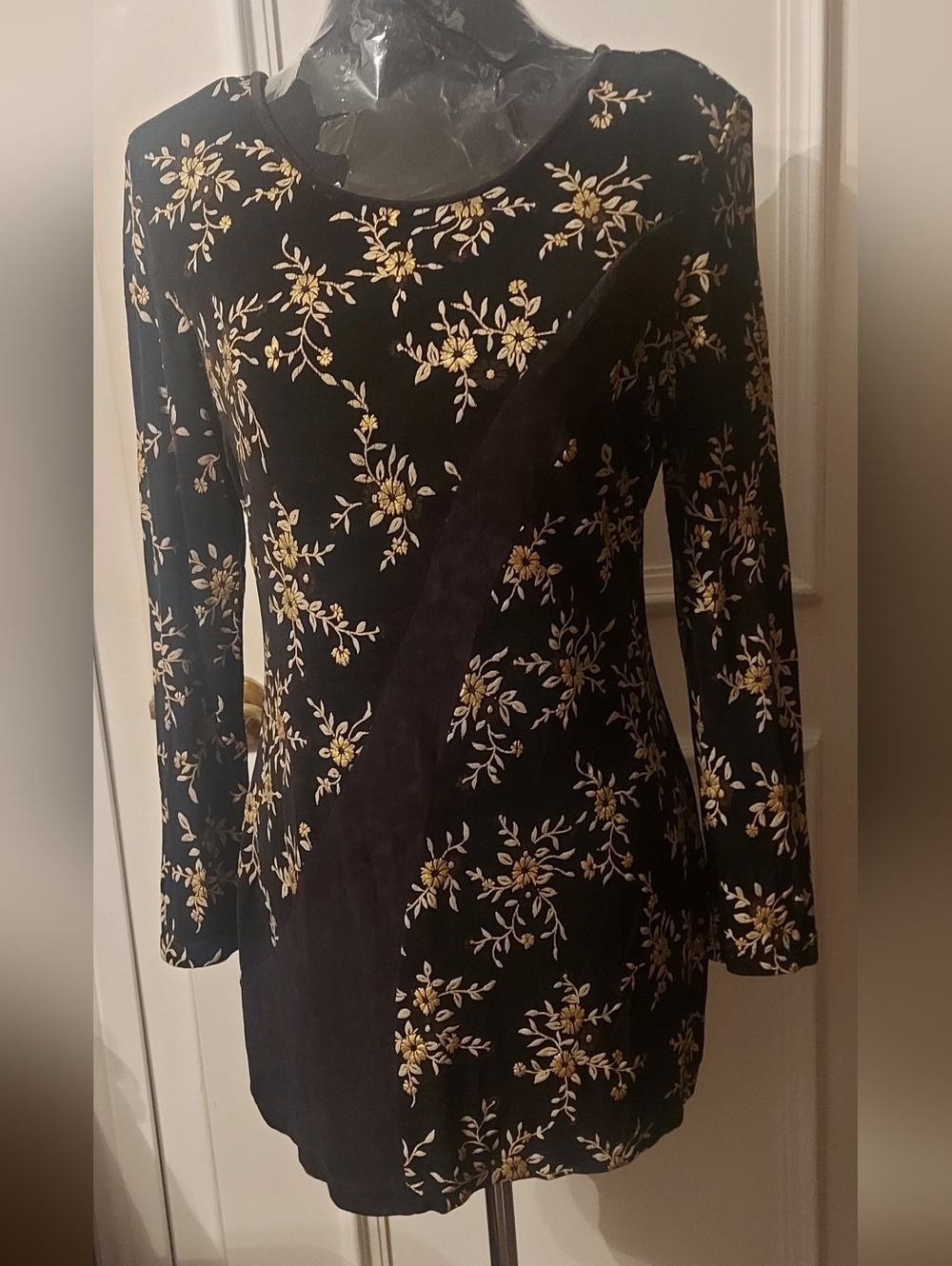 Black Gold Floral Tunic Size 8 — Quiet Luxury / Evening Chic - Picture 2 of 13